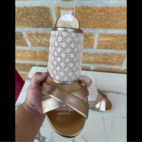 Delman Evitt Embroidered Heel Sandal size 10 - Picture 8 of 10